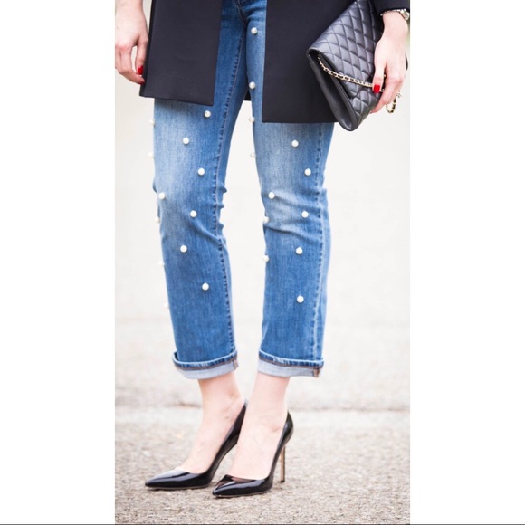 Banana Republic Denim - Banana Republic Girlfriend Jeans w/ Pearls